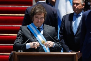 Milei asume como presidente de Argentina | Radio Regional 660 AM
