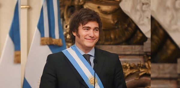 Con un duro horizonte econ贸mico, Argentina inicia la era Javier Milei - Revista PLUS
