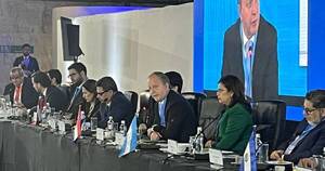 La Nación / MEF abordó proyectos de desarrollo e integración regional en reunión de la CAF