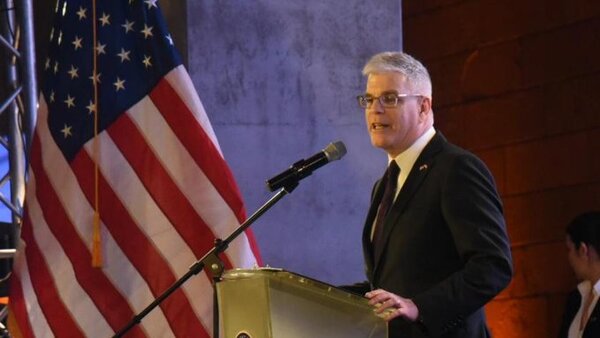 Embajador de EEUU urge una lucha frontal contra la corrupción e impunidad en Paraguay