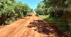 La Nación / Misiones: acondicionan ocho caminos vecinales