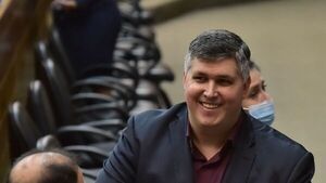 Imputan al diputado Esteban Samaniego por beneficiarse con dinero de la Comuna de Quyquyhó