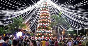 La Nación / Luces en botellas recicladas anticipan la Navidad en CDE