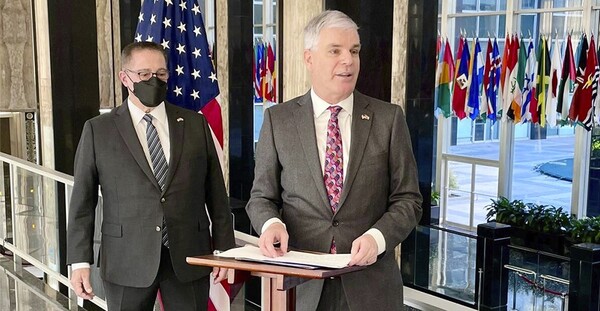 Embajador americano aboga por el combate a la impunidad - La Tribuna
