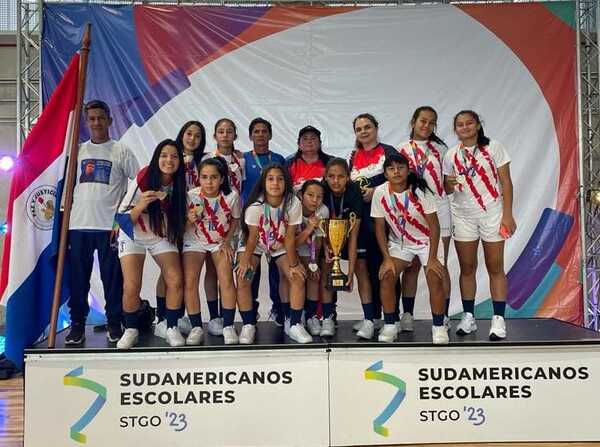 Esteños conquistan medallas de plata representando a Paraguay - La Clave