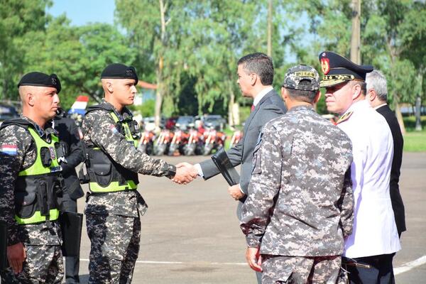 Egresaron unos 600 nuevos agentes de la Policía Nacional que se suman al combate contra la inseguridad - trece