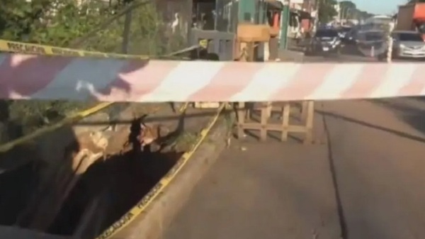 Puente se desmorona en Ñemby - Noticias Paraguay