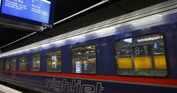 La Nación / Tren nocturno hizo su primer viaje