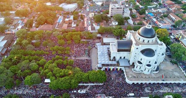 La Nación / Intendente de Caacupé destacó visita de miles de peregrinantes