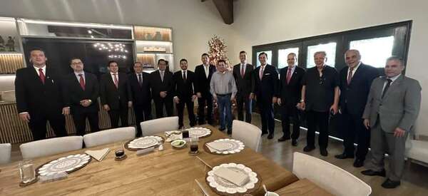Peña y sus aliados arremeterán para aprobar el saqueo de fondos del IPS - Política - ABC Color