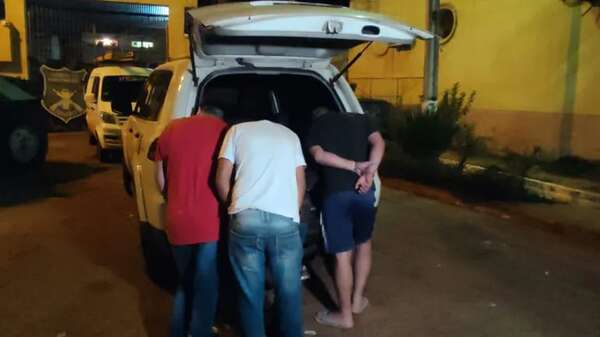Video: disponen intervención de la Penitenciaría de Ciudad del Este, tras allanamiento y detención de funcionarios - Policiales - ABC Color