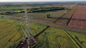 ANDE adjudicó  la LT de  500 kV Yguazú - Valenzuela, por casi US$ 100 millones - Economía - ABC Color