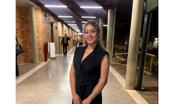 ¡Fátima Román a punto de ser abogada!
