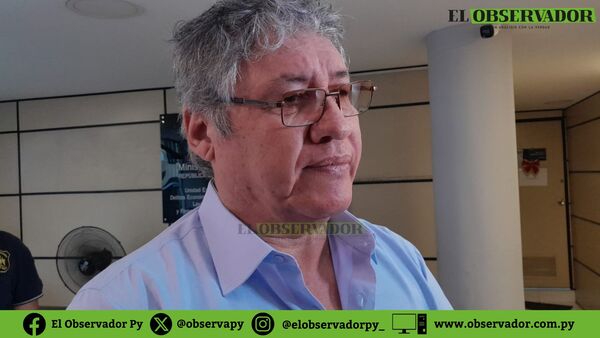 Roberto Garcete comparece para indagatoria y lamenta mancha a su familia