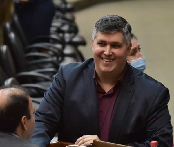 Diputados deberán estudiar pedido de desafuero de Esteban Samaniego - PDS RADIO Y TV