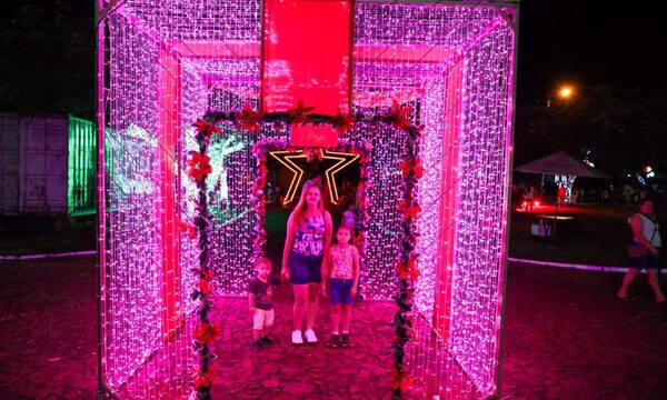 Villa Navideña del Paraguay recibió a unos 10.000 visitantes en su primer día de apertura