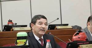 La Nación / “Me mantengo firme y a disposición de las autoridades”, dice Carlos Núñez