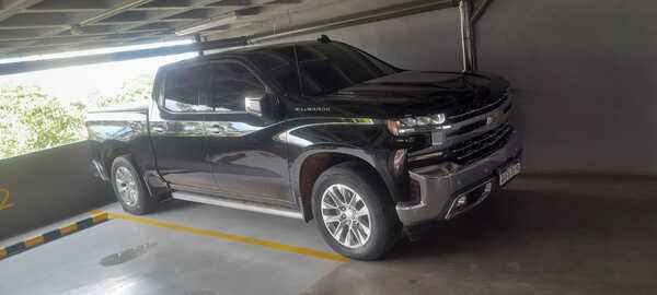 Hallan camioneta de Diego Dirisio en estacionamiento de Asunción - Unicanal