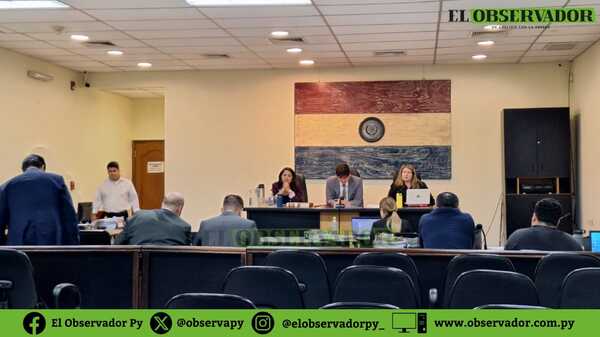 Fiscal pide tres años y medio de cárcel para funcionarios de Ande