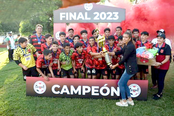 Minga Guazú se consagra campeón en dos categorías en Maringá, Brasil - La Clave