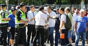 La Nación / Policías heridos durante manifestación fueron derivados al policlínico Rigoberto Caballero