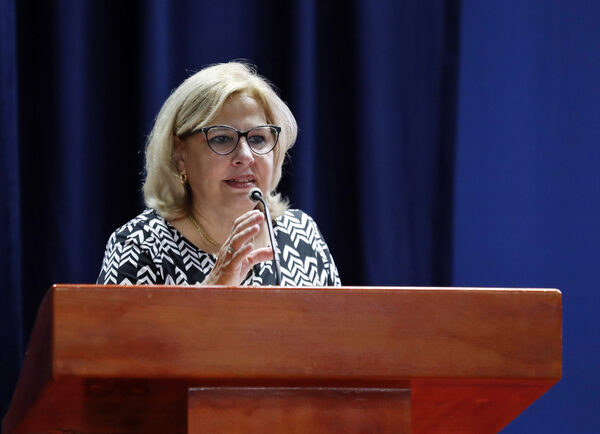 El Gobierno de México dona tractores y un vivero a campesinos en Cuba - MarketData