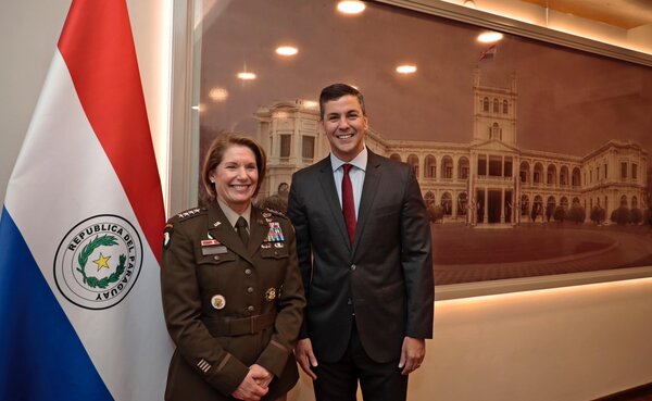 Diario HOY | Peña recibe a comandante del Comando Sur de EE.UU.