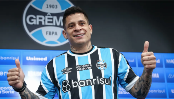 Versus / Juan Manuel Iturbe, en el radar de un campeón de América