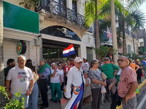 Superintendencia: jubilados plantean elaboración de un nuevo proyecto de ley con participación plural - Política - ABC Color