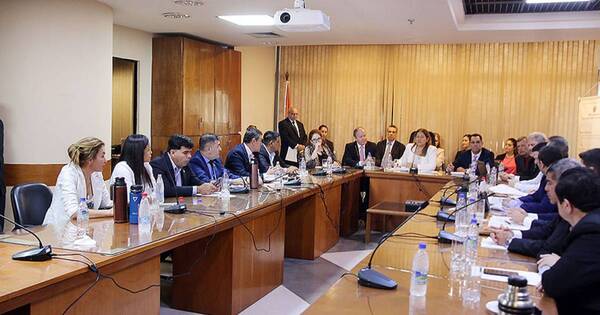 La Nación / Dictaminan a favor de la creación de superintendencia