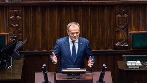 Donald Tusk jura como primer ministro en Polonia