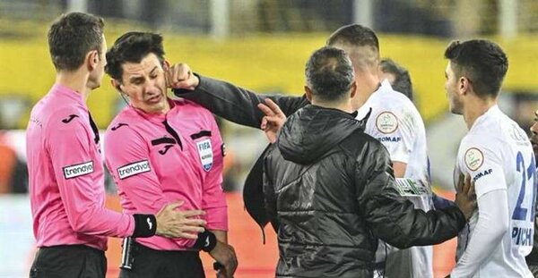 Campeonato de fútbol turco, detenido tras agresión a un árbitro, reanudará el 19 de diciembre