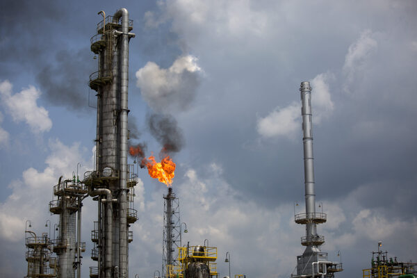 Brasil inicia una subasta de concesiones petroleras con la adjudicación de un área en la Amazonía - MarketData