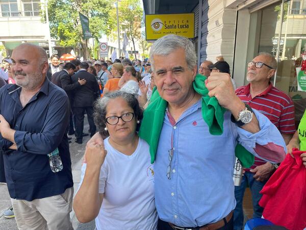 “Es una ley ambigua, con lagunas y defectuosa desde el punto de vista legislativo”, criticó Halley
