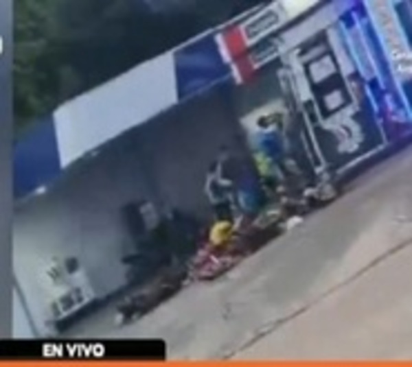 Pelea campal entre jóvenes en Repatriación - Paraguay.com