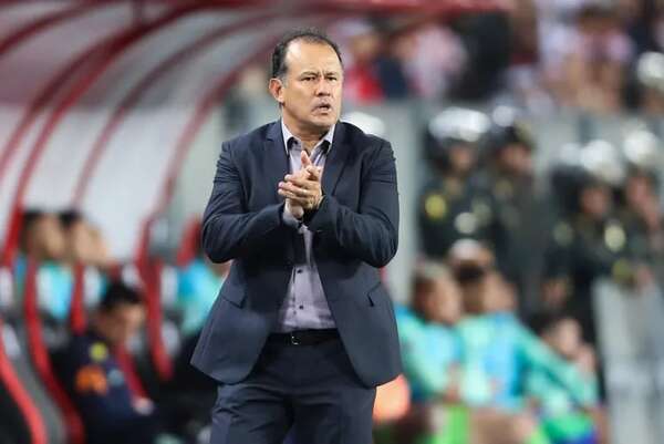 Reynoso es destituido como seleccionador de Perú - Eliminatorias - ABC Color