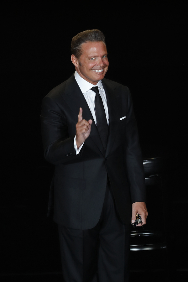 Defensor del consumidor de México demanda a empresa por cancelar concierto de Luis Miguel - MarketData