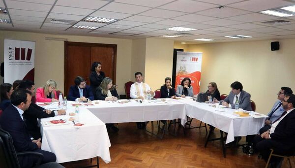 Ministro Ríos se reunió con magistrados a fin de fortalecer el fuero penal especializado