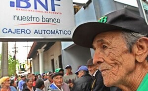 Con adultos mayores arrancó hoy el plan de pagos de diciembre