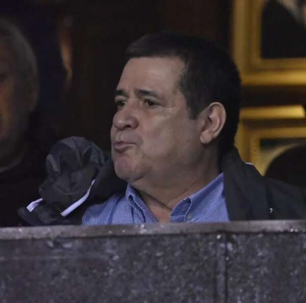 Video: el rock dedicado a Horacio Cartes: “Quiere tocar la plata de tu abuela” - Nacionales - ABC Color