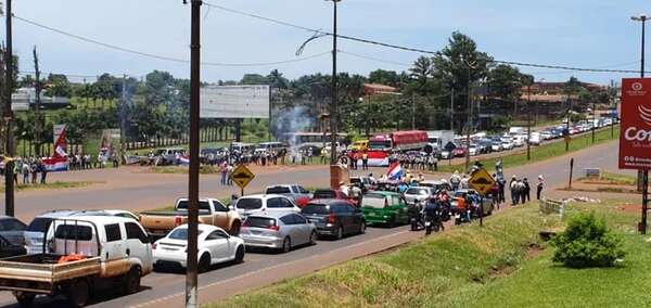 Ley de superintendencia: levantan cierre de ruta, pero seguirán en vigilia en el Este - ABC en el Este - ABC Color