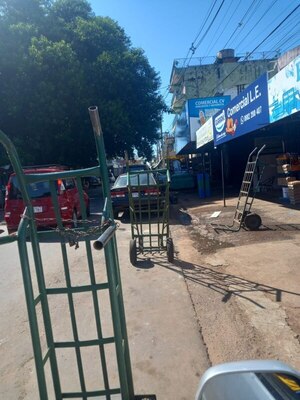 Estacionamiento reservado a lo mbareté » San Lorenzo PY