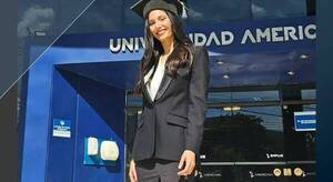 La conductora Dora Ceria ya es licenciada
