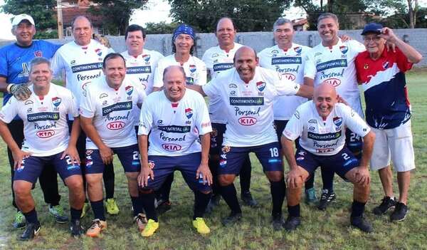 Final del torneo de mutual de exfutbolistas del Paraguay - Polideportivo - ABC Color