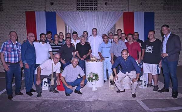 Brindis con muchas anécdotas en los 82 años del CPDP - Polideportivo - ABC Color