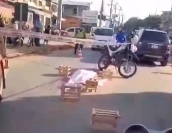 Diario HOY | Pasajera de motobolt muere aplastada por un camión