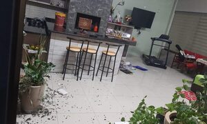 Hurtan camioneta y Gs. 7 millones de vivienda en Minga Guazú
