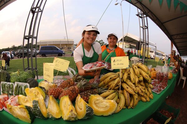 Feria de la agricultura familiar con sabor a campo y año paha en Costanera - .::Agencia IP::.