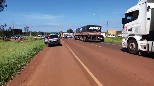 Ley de superintendencia: Protestas se extienden a todo el país con cortes de rutas - Oasis FM 94.3