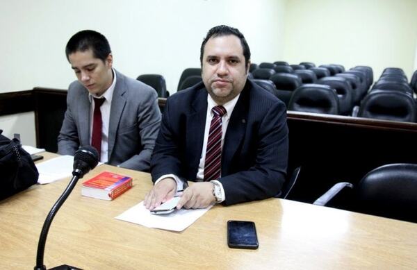 Fiscal solicita condenas de entre 7 y 3 años para exministros de la Senad